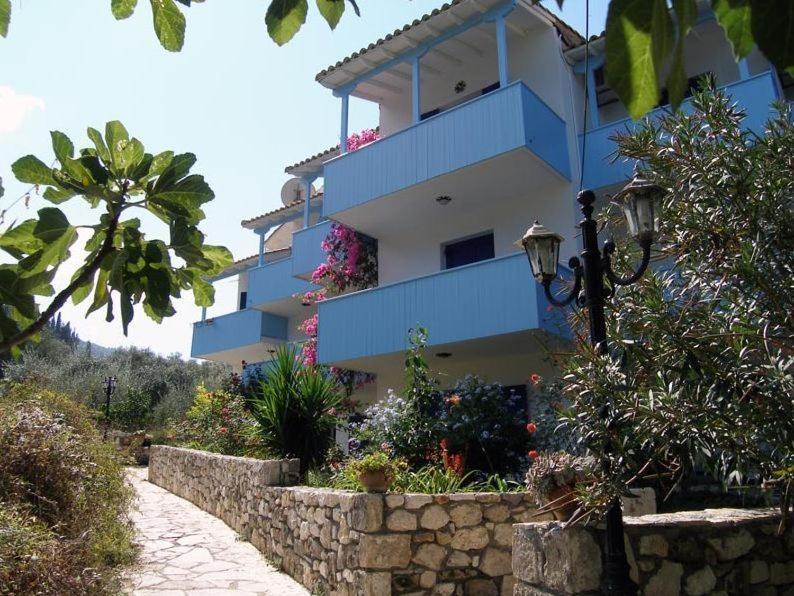 Milos Studios Lourdata  Exterior foto